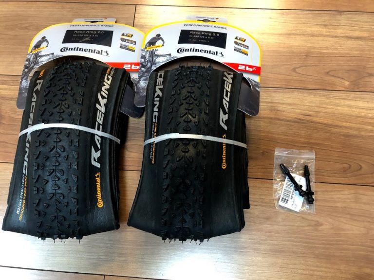 CONTINENTAL　RACEKING 26×2.0