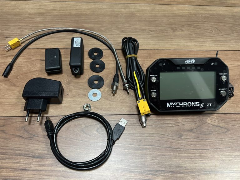 GPSラップタイムメーター　AIM MYCHRON5S 2T