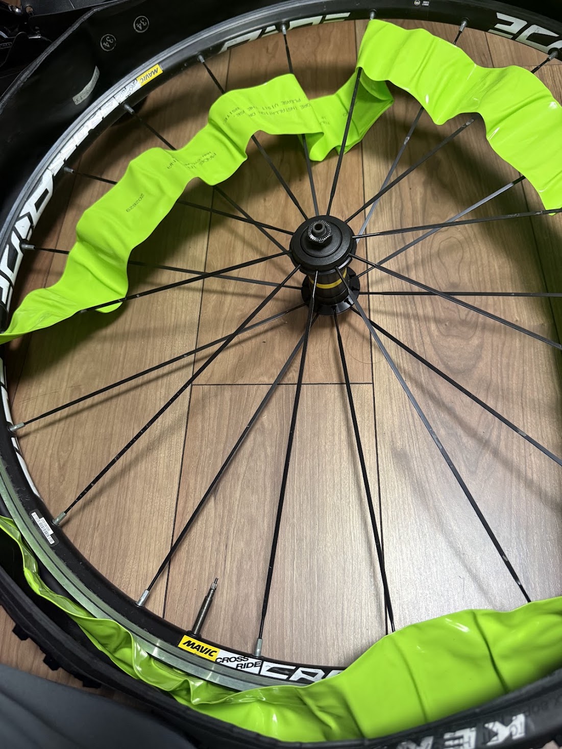 26インチMTBホイールへCYCLAMI TPUチューブを取り付け